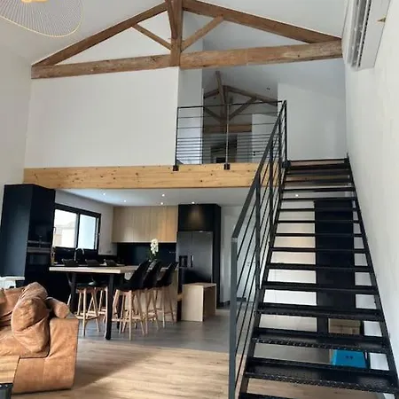 Grange Luxe Renovee Plein Centre 3* Arsac