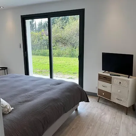 Grange Luxe Renovee Plein Centre 3* Arsac