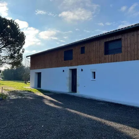 Grange Luxe Renovee Plein Centre 3* Arsac